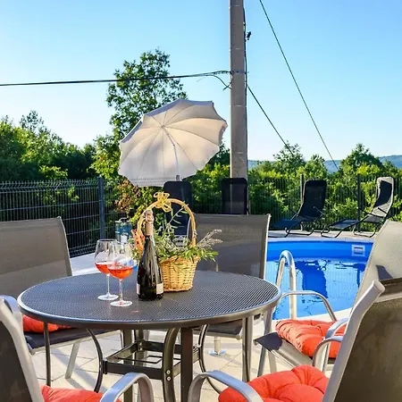 Paradiz Appartement *