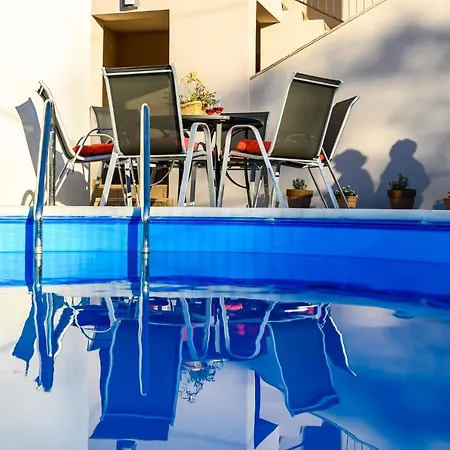 Paradiz Apartment *