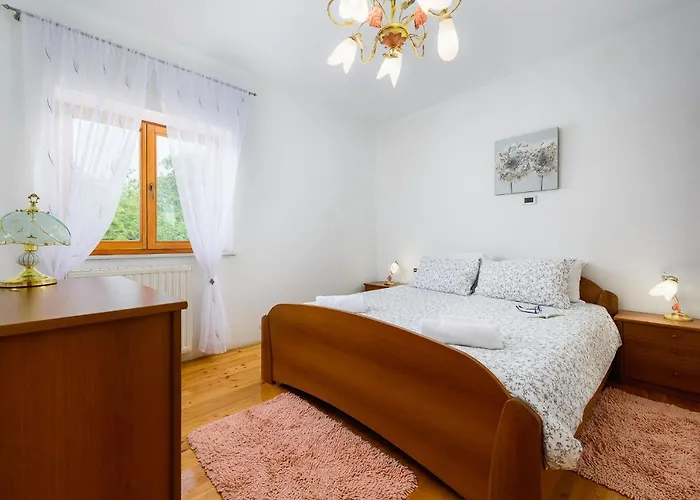 Paradiz Labin (Istria)