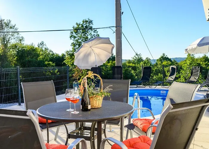 Paradiz Apartment *